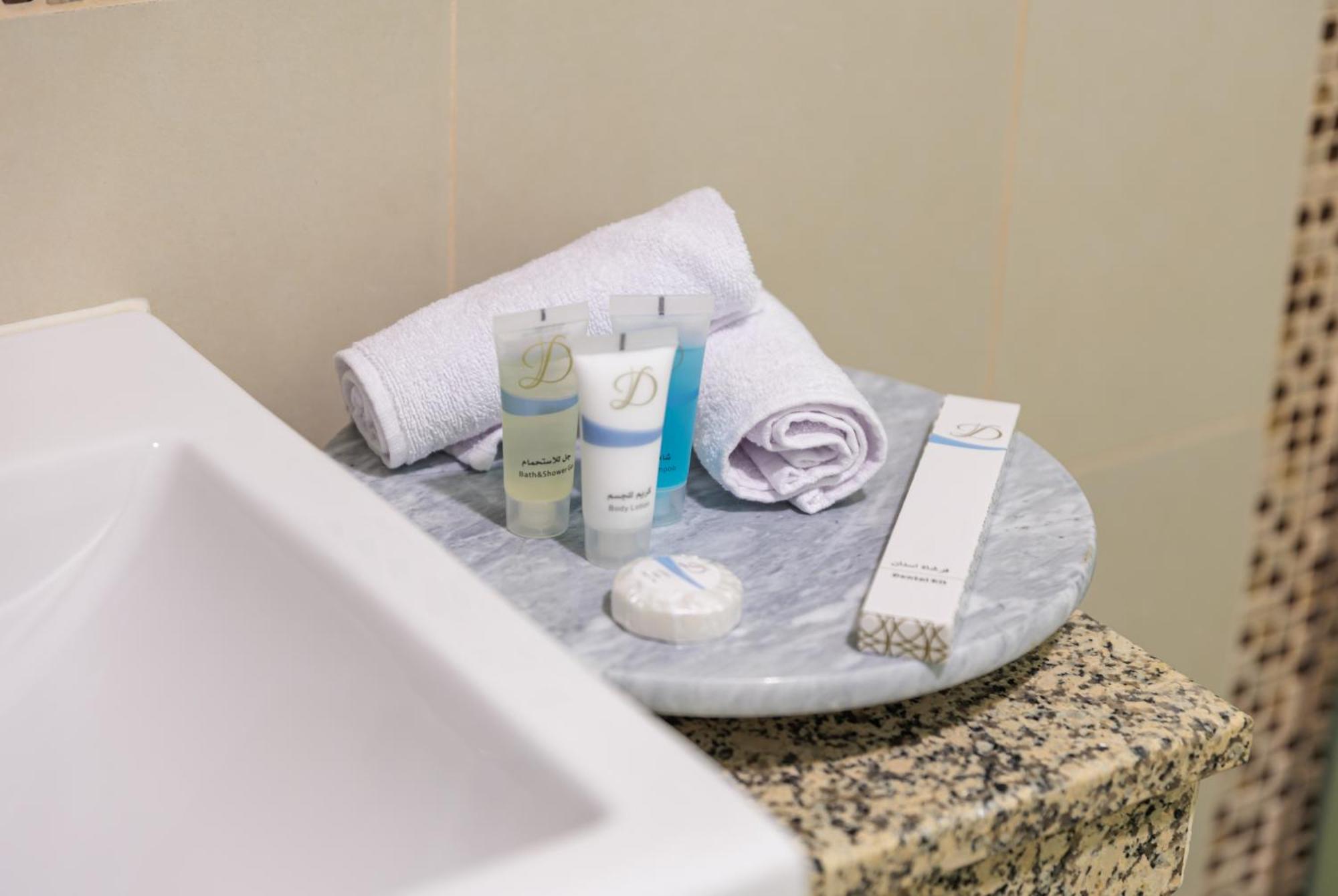 Apartment Self Check In Luxury Rafal Tower فاخرة برج رافال *