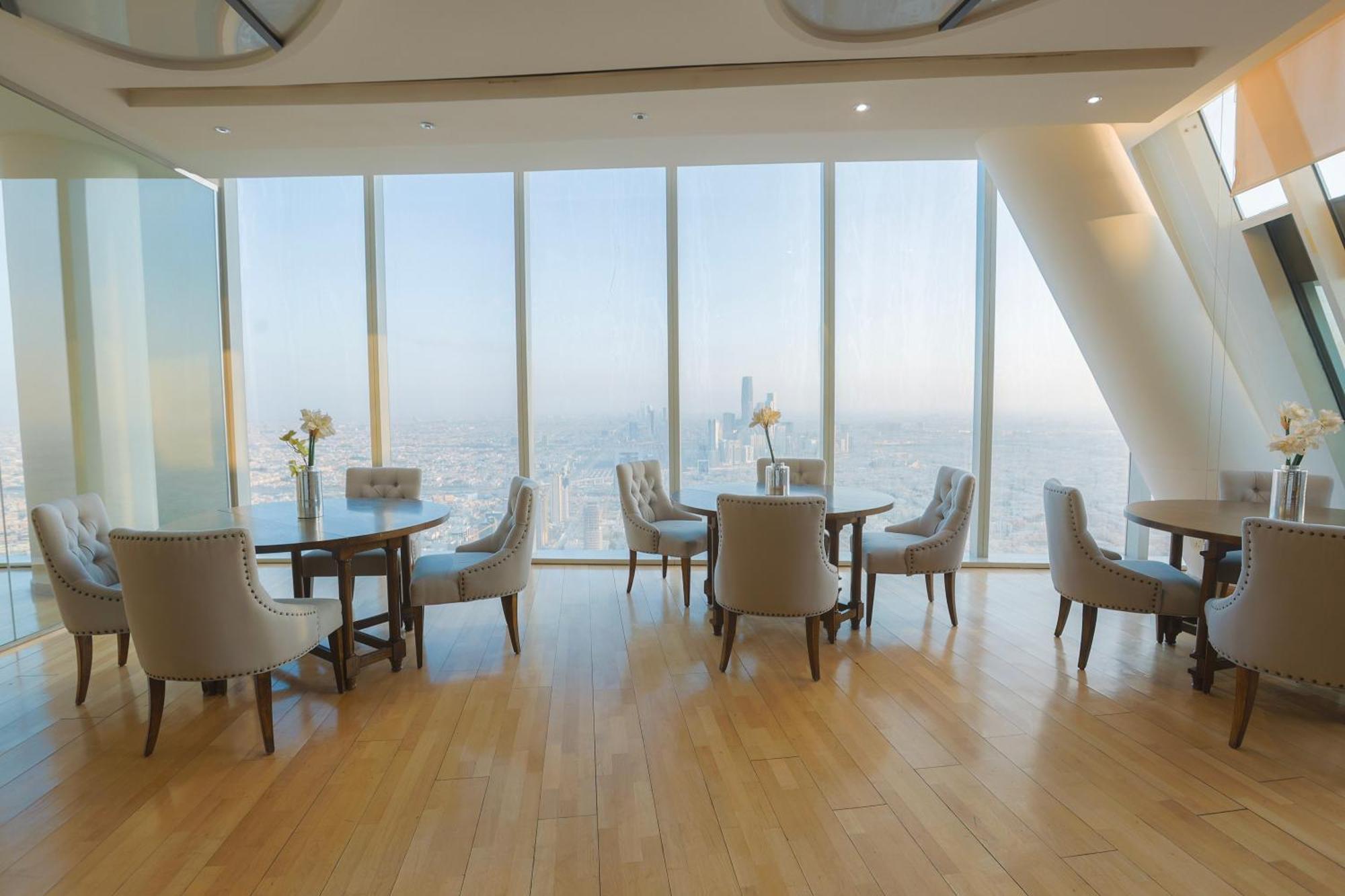 Self Check In Luxury Rafal Tower فاخرة برج رافال Riyadh